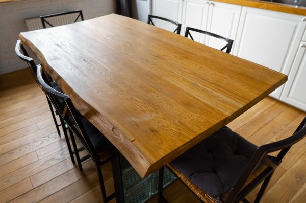 Table Assembly in Lake Zurich