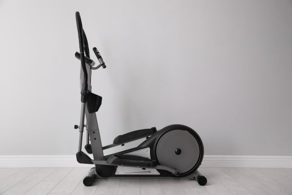 Elliptical Machine Assembly in Lake Zurich